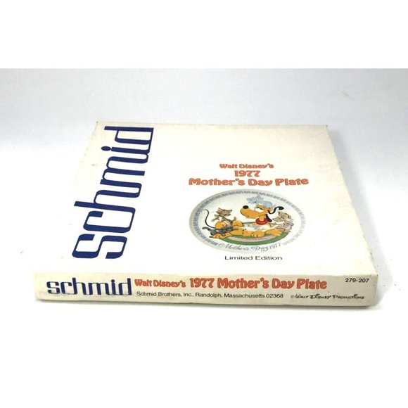 Walt Disney 1977 Mother's Day Plate with Pluto & Kittens Schmid in Original Box - Picture 3 of 4